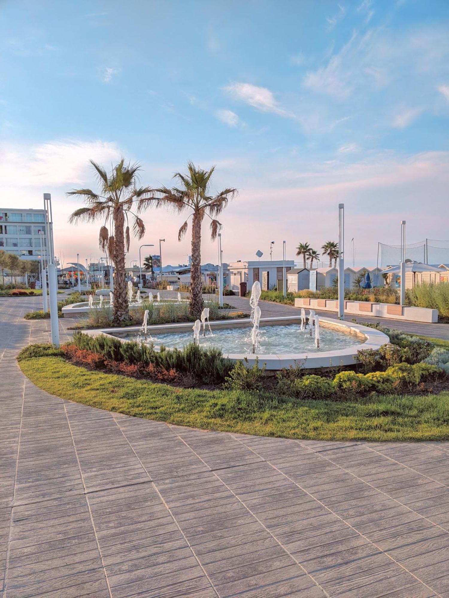 Appartamento A Riccione Con Balconcino Vista Mare Exterior photo